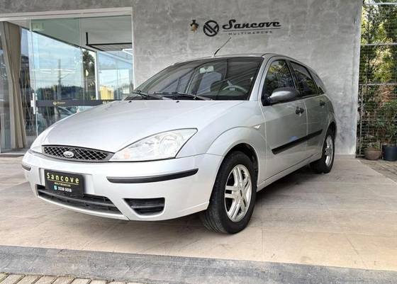 FORD FOCUS 2.0 FC 16V GASOLINA 4P AUTOMÁTICO FORD FOCUS 2.0 FC 16V GASOLINA 4P AUTOMÁTICO